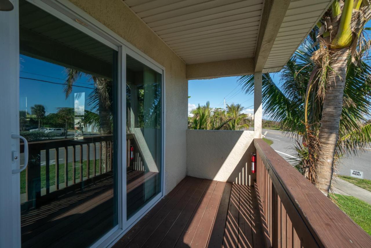 Beachside Serenity Escape - Private 3Br And 2Ba, Dog Friendly Duplex Oasis, Steps To Shore! Melbourne Extérieur photo