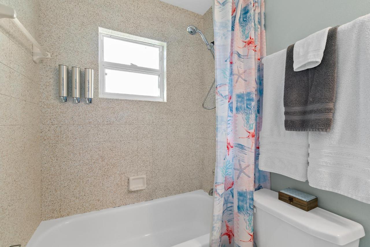 Beachside Serenity Escape - Private 3Br And 2Ba, Dog Friendly Duplex Oasis, Steps To Shore! Melbourne Extérieur photo